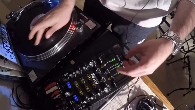 Scratch freestyle The Collectable DJ Odillon Vol.5 - SeratoDJ AMX Reloop RP 7000 смотреть онлайн