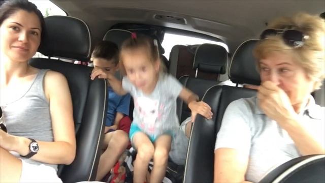 Едем в Украину. Проезжаем Гомель. Проходим границу. Идём в Duty free. Пункт пропуска Новая Гута смотреть онлайн
