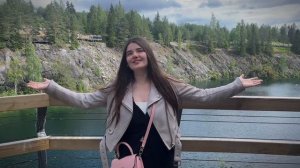 САМАЯ ЗНАМЕНИТАЯ ПЕСНЯ ПРО КАРЕЛИЮ / Долго будет Карелия сниться - Кузнецова Арина