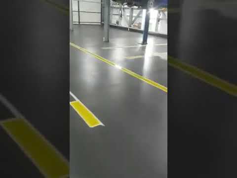 Ищите чем покрасить пол гаража, автосервиса ? Резиновая краска для гаража и бетона ЛКМ СССР ! смотреть онлайн