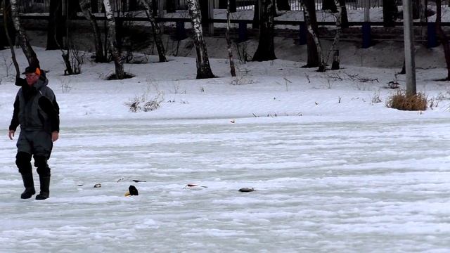 Рыбалка в Рыбацкой Деревни в Юрлово 04 03 17 смотреть онлайн