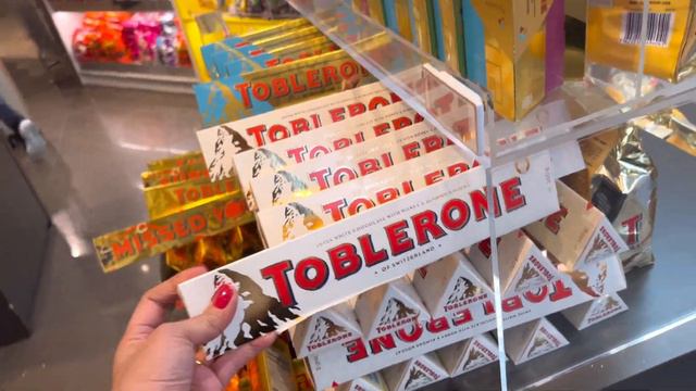 LAX - Walking Inside Terminal 3 Duty Free Shops\lax Airport Duty Free