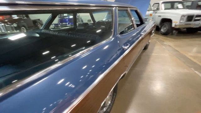 1969 Chevrolet Impala Kingswood смотреть онлайн