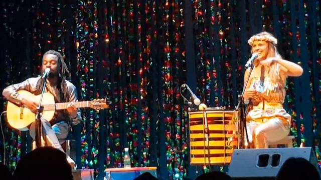 Carolina Dieckmann  - Karolkê  - Teatro Das Artes SP  - Part 9 HD