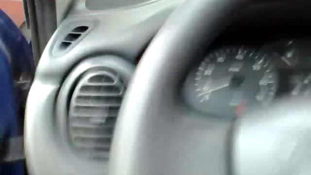 Renault Megane 1.4 16V start & redline смотреть онлайн