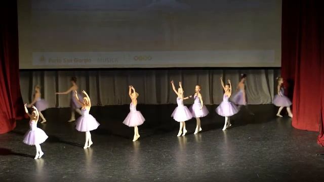 Студия классического балета Татьяны Картушиной ."Большой вальс" смотреть онлайн