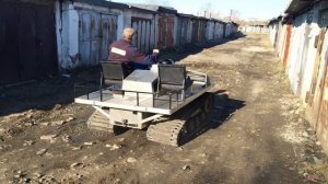 Гусеничный вездеход с гидрообьемной трансмиссией