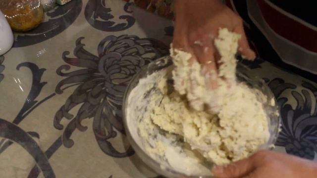 Творожно сырные лепёшки - просто вкуснятина. смотреть онлайн