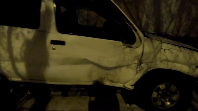 Уличный краш тест УАЗ патриот против Нисан террано смотреть онлайн