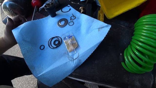 Дальнобой США/ Замена стартера на APU/ Ремонт воздушного клапана/ Замена прокладки масляного поддон смотреть онлайн