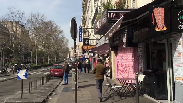 Paris Vlog. Эклеры с видом на Эйфелеву башню. Или как путешествовать дёшево ???