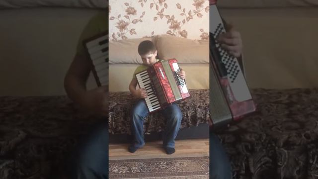 Юный аккордеонист смотреть онлайн