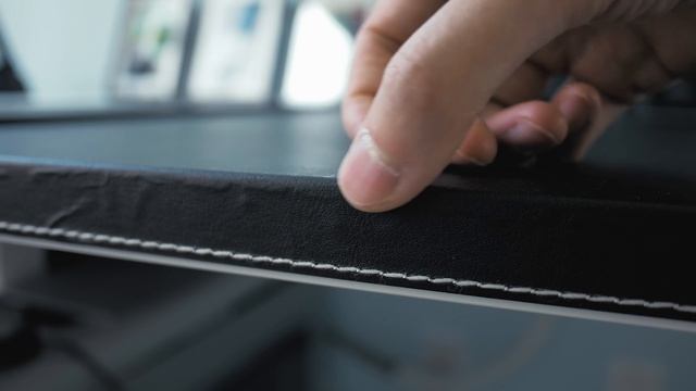 A Gigantic IKEA Rissla Mouse Pad - The Beginning of Desk Setup #2 смотреть онлайн