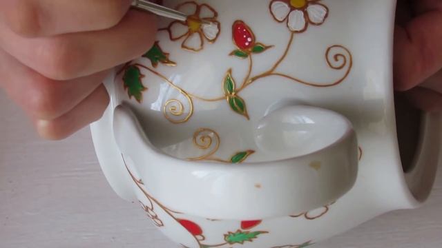 Роспись керамического чайника акриловыми красками. Контурная роспись для начинающих. МК Ютты Арт. смотреть онлайн