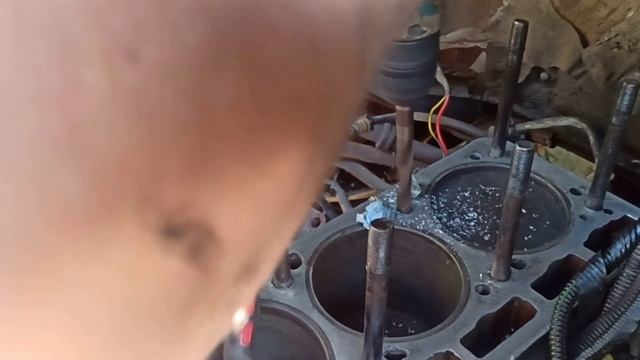 Замена шпильки блока цилиндров умз 4216