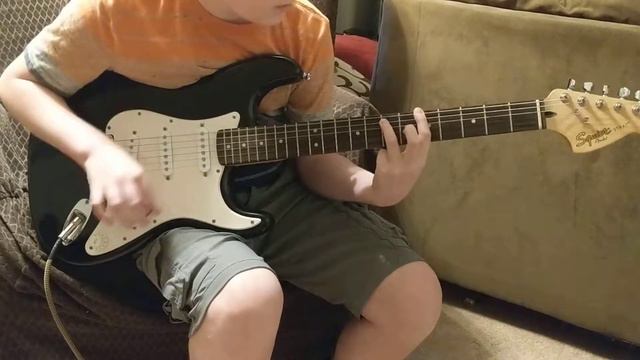 Fender Squier Strat смотреть онлайн