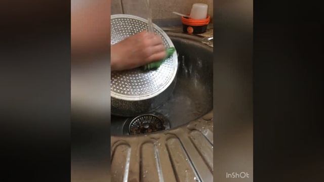 Как отмыть жирную посуду без моющего средства? смотреть онлайн