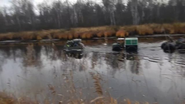 буксирование вездеходов по реке смотреть онлайн