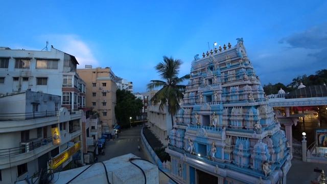 Индия.Путапарти,Вечер.