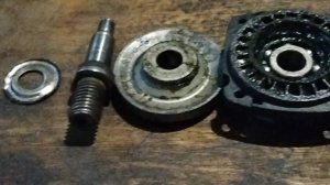 Снятие конической шестерни редуктора Бош 125(болгарка)