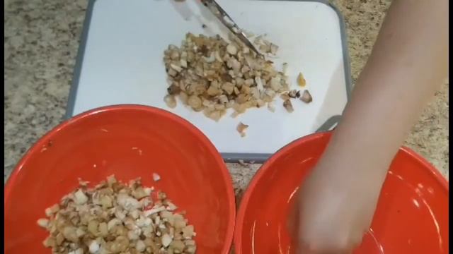 Фаршированные ШАМПИНЬОНЫ - простой рецепт • Stuffed CHAMPIGNONS - A Simple Recipe