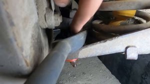 Как поменять шаровую опору на ВАЗ 2106. Это очень просто.