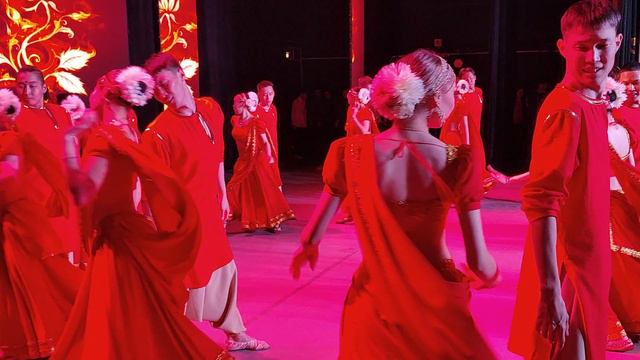 «Индийский танец» - исп. народный студенческий ансамбль «Байкальские волны»