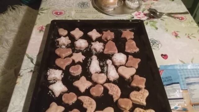 Фигурные пряники с орешками за час смотреть онлайн