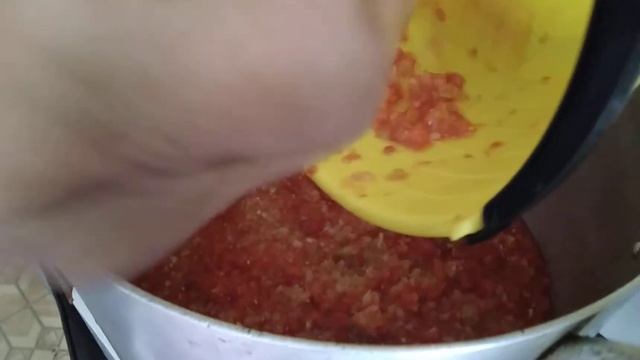 Рассольник с перловкой со свежими огурцами на зиму смотреть онлайн