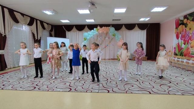Танец "Мамочка любимая моя", подготовительная группа " Гномики", 8 марта 2023 смотреть онлайн