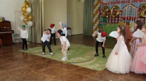 Зажигательный танец выпускников | Выпускной в детском саду