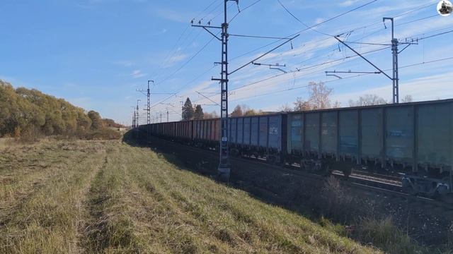 Электровоз ВЛ10УК-780/1019 с грузовым поездом. смотреть онлайн