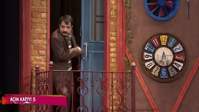 Çok Güzel Hareketler 2 | Açın Kapıyı Serisi (Tek Parça Full HD) смотреть онлайн