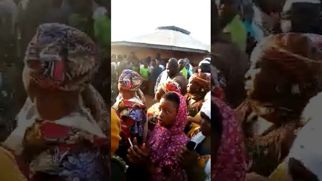 Funeral of Yaa-Naa Yakubu Andani underway in Yendi смотреть онлайн