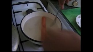 Как быстро снять шкурку с сосиски