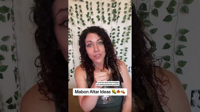 Mabon Altar Ideas #mabon #witchcraft #altartour #autumnequinox #babywitch #witchery #witch #magick смотреть онлайн