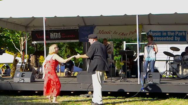 #11 Loose Change at the Ober Park Main Stage Vashon Island Strawberry Festival 2016 смотреть онлайн