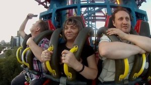 Аттракцион "Башня свободного падения". Екатеринбург. Attraction "Free Fall Tower". Yekaterinburg.