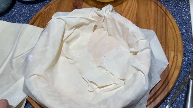 Греческий пирог с капустой, картошкой и тестом фило смотреть онлайн