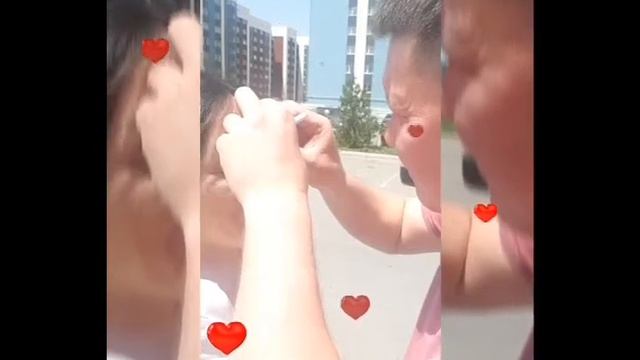 Седой волос в брови - последствия рождения четвёртого сына ?