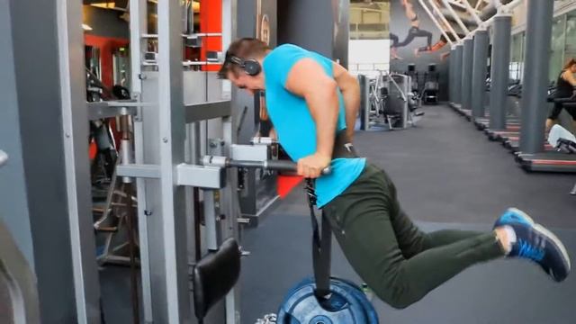 HOW TO BUILD STRENGTH FAST - 3 DAY SPLIT - Shoulders, Back, Triceps - Situp Challenge