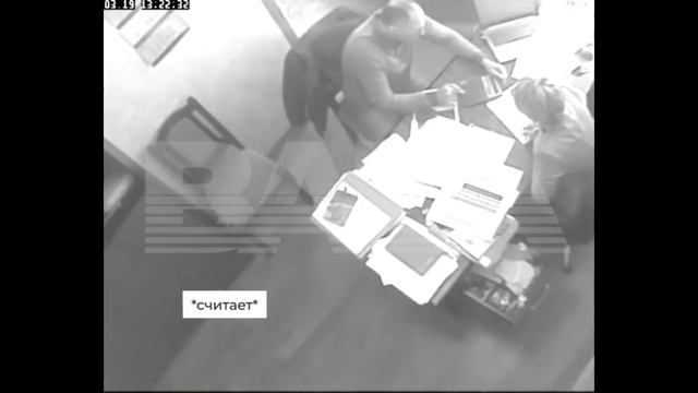 В меню писать надо постоянно котлеты, это не значит, что их нужно давать. смотреть онлайн