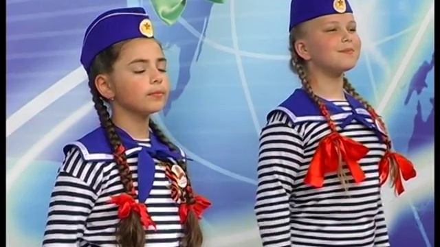 Неразлучные друзья Песня о Севастополе смотреть онлайн