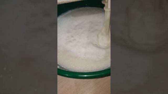 Взбиваем сливки шантипак. смотреть онлайн