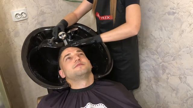 ПРИКОЛЫ В ПАРИКМАХЕРСКОЙ, ЗЛОЙ ПАРИКМАХЕР