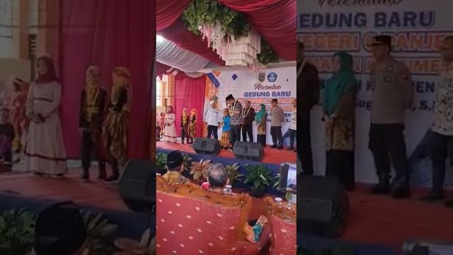Canda tebakan oleh Bupati Kebumen dalam acara peresmian Gedung Baru SD Negeri 6 Panjer Kebumen смотреть онлайн