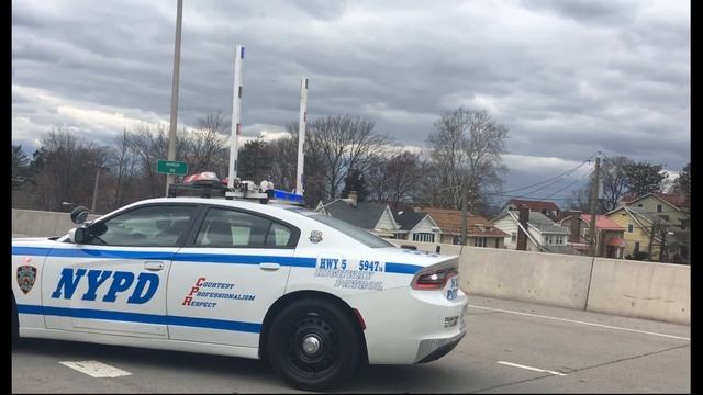 NYPD Highway patrol with McDermott Multi-level (High riser) смотреть онлайн