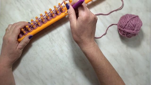 #diy #вязаниедляначинающих Вязание на луме для начинающих. Способ 1 смотреть онлайн