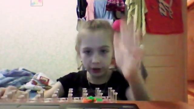 Как сплести браслет(резинку)из резинок бабочек) смотреть онлайн