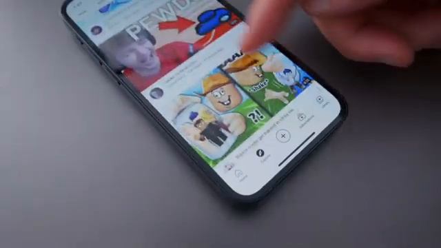 apple iphone 12 mini - first look colours and design reviwe смотреть онлайн